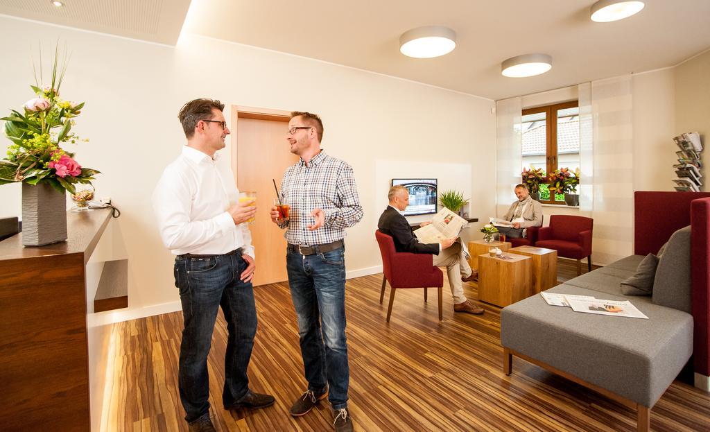 Hotel Hollmann Halle  Екстериор снимка